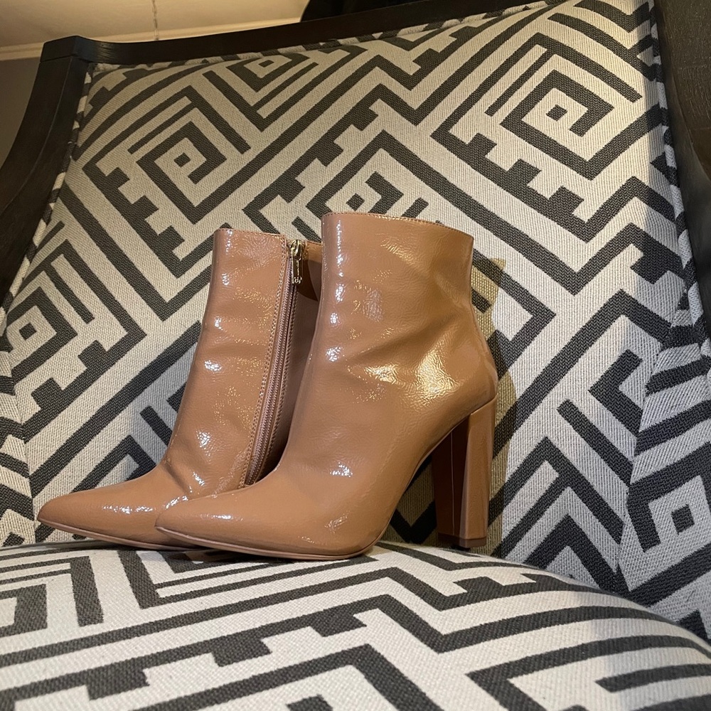 Jessica Simpson Tan Temmey Patent Bootie